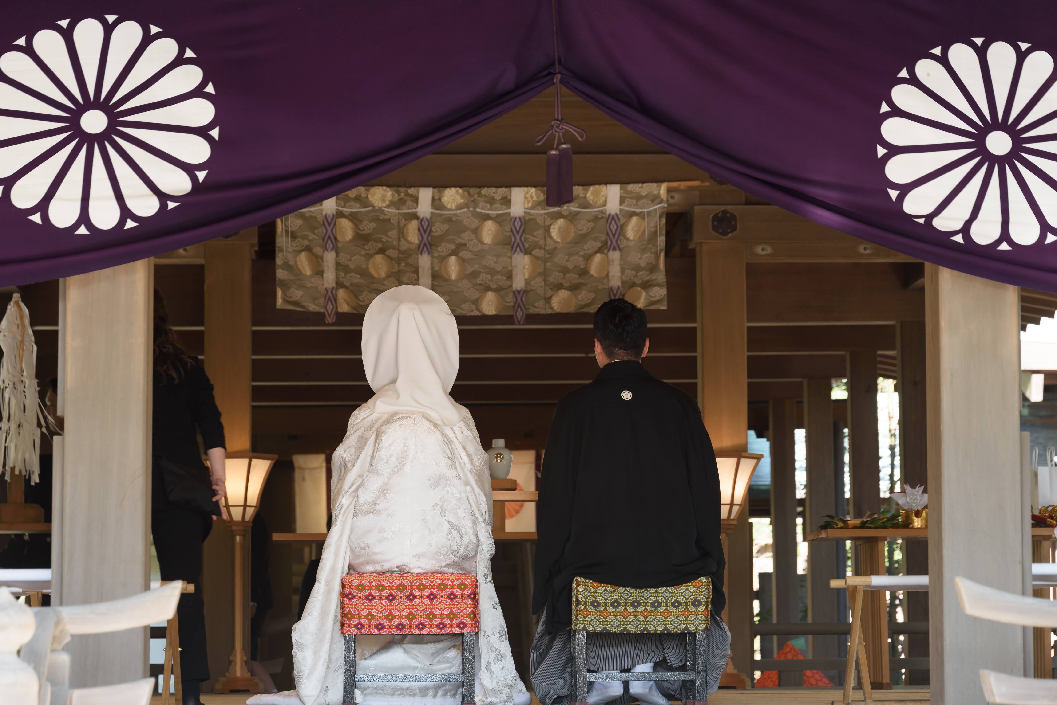 歴史ある神社での挙式